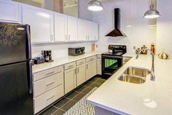 Heinz Lofts KItchen